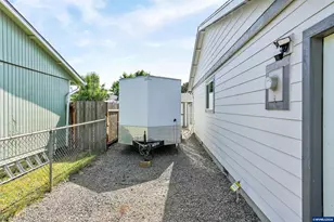 4756 Oakleaf Ct NE, Salem, OR 97305 - Photo 30