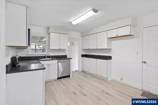 704 16th Av SW, Albany, OR 97321 - Photo 12