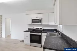 704 16th Av SW, Albany, OR 97321 - Photo 14