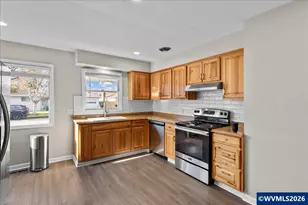 1725 Grant St NE, Salem, OR 97301 - Photo 10