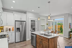 1448 Broadway Av N, Monmouth, OR 97361 - Photo 14