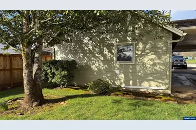 176-178 SE Lacreole Dr, Dallas, OR 97338 - Photo 6