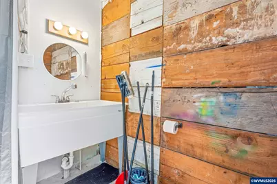 38775 Golden Valley Dr, Lebanon, OR 97355 - Photo 20