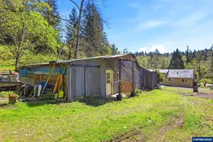 38775 Golden Valley Dr, Lebanon, OR 97355 - Photo 28