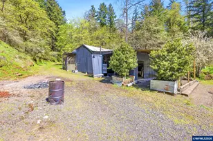 38775 Golden Valley Dr, Lebanon, OR 97355 - Photo 26