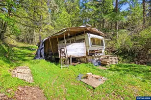 38775 Golden Valley Dr, Lebanon, OR 97355 - Photo 32