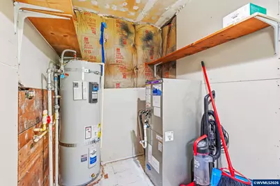 38775 Golden Valley Dr, Lebanon, OR 97355 - Photo 12