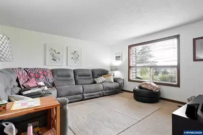 6782 Rainbow Dr SE, Salem, OR 97306 - Photo 10