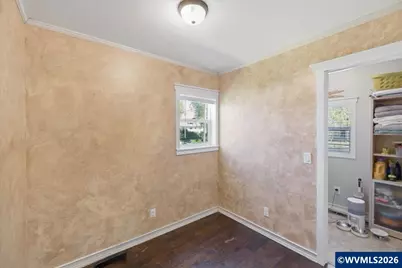 204 N 3rd St, Jefferson, OR 97352 - Photo 24