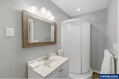 204 N 3rd St, Jefferson, OR 97352 - Photo 18