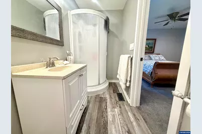 204 N 3rd St, Jefferson, OR 97352 - Photo 20