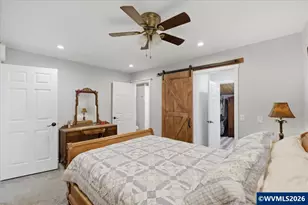 204 N 3rd St, Jefferson, OR 97352 - Photo 16