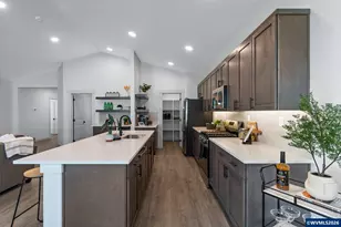 3194 S 13th St, Lebanon, OR 97355 - Photo 6