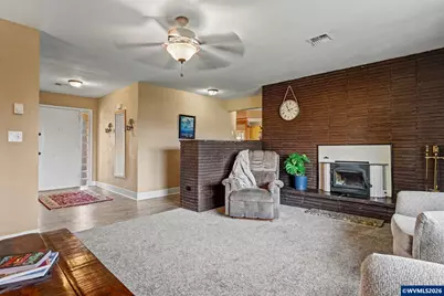 2718 Columbus St SE, Albany, OR 97322 - Photo 8