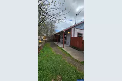 355 N 13th St, Philomath, OR 97370 - Photo 26