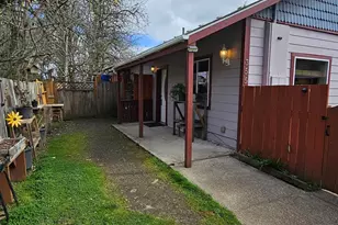 355 N 13th St, Philomath, OR 97370 - Photo 26