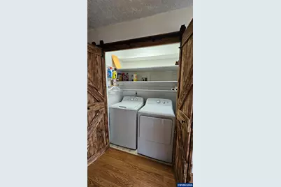 355 N 13th St, Philomath, OR 97370 - Photo 12