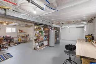 395 22nd St SE, Salem, OR 97301 - Photo 32