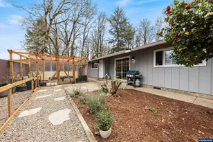 160 Oak Ln, Lebanon, OR 97355 - Photo 38