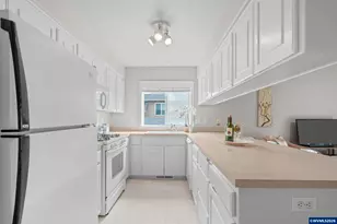 252 Carnelia St SE, Salem, OR 97306 - Photo 12