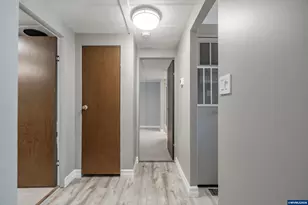 38611 Century Dr NE, Albany, OR 97322 - Photo 6