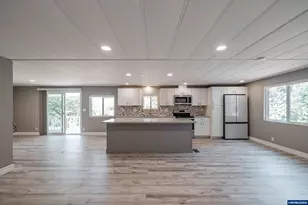 38611 Century Dr NE, Albany, OR 97322 - Photo 16