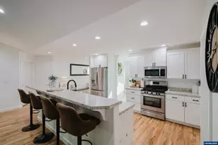 523 NW Harold St, Sublimity, OR 97385 - Photo 22