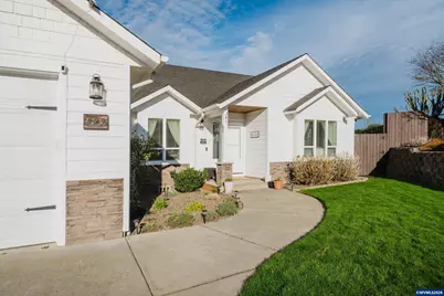 523 NW Harold St, Sublimity, OR 97385 - Photo 2