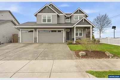 1301 Sunflower St, Woodburn, OR 97071 - Photo 2