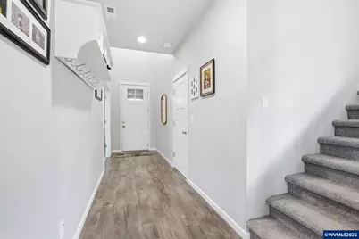 1301 Sunflower St, Woodburn, OR 97071 - Photo 8