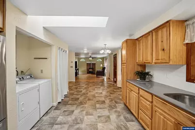 28826 Berlin Rd, Sweet Home, OR 97386 - Photo 10