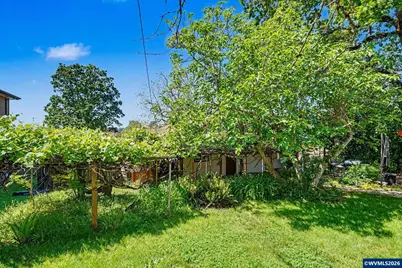 318 Westfield St, Silverton, OR 97381 - Photo 32
