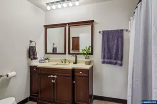 318 Westfield St, Silverton, OR 97381 - Photo 16