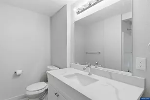 5663 Sugar Plum Ave SE, Salem, OR 97306 - Photo 32