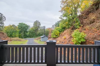 33005 Berlin Rd, Lebanon, OR 97355 - Photo 36
