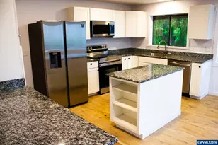 411 Upper Terrace Dr, Glide, OR 97443 - Photo 14