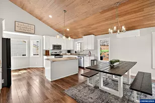 810 Valleywood Dr SE, Salem, OR 97306 - Photo 8