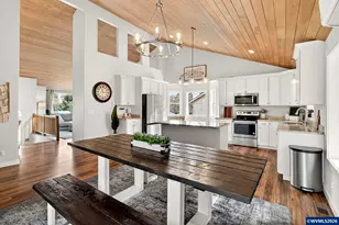 810 Valleywood Dr SE, Salem, OR 97306 - Photo 12