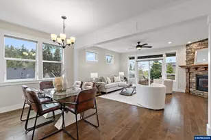 1643 York Butte Ave SE, Salem, OR 97306 - Photo 18