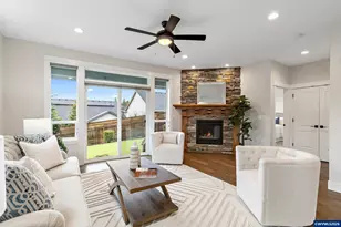 1643 York Butte Ave SE, Salem, OR 97306 - Photo 24