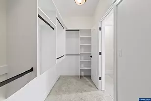 1643 York Butte Ave SE, Salem, OR 97306 - Photo 32