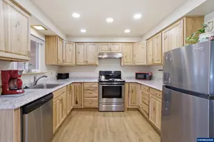 3795 Spicer Dr SE, Albany, OR 97322 - Photo 22