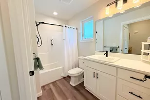 2107 SE Academy St, Dallas, OR 97338 - Photo 10