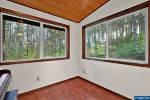 23220 Burgett Creek Rd, Philomath, OR 97370 - Photo 26
