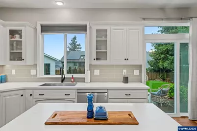 555 Yapa Dr, Silverton, OR 97381 - Photo 10