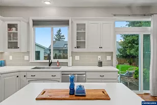 555 Yapa Dr, Silverton, OR 97381 - Photo 10