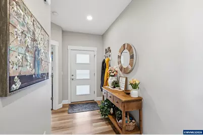 808 Northpoint Lp, Brownsville, OR 97327 - Photo 4