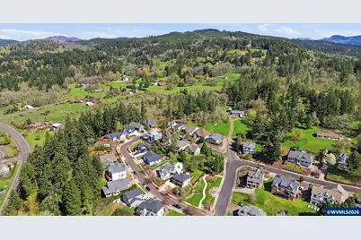 808 Northpoint Lp, Brownsville, OR 97327 - Photo 38