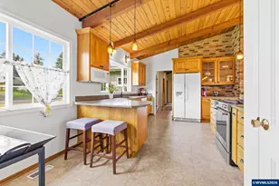 4064 Barrett St S, Salem, OR 97302 - Photo 12