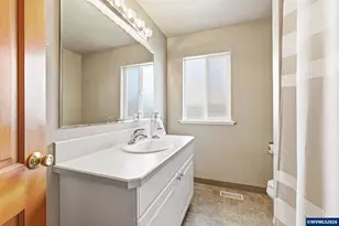 4064 Barrett St S, Salem, OR 97302 - Photo 22